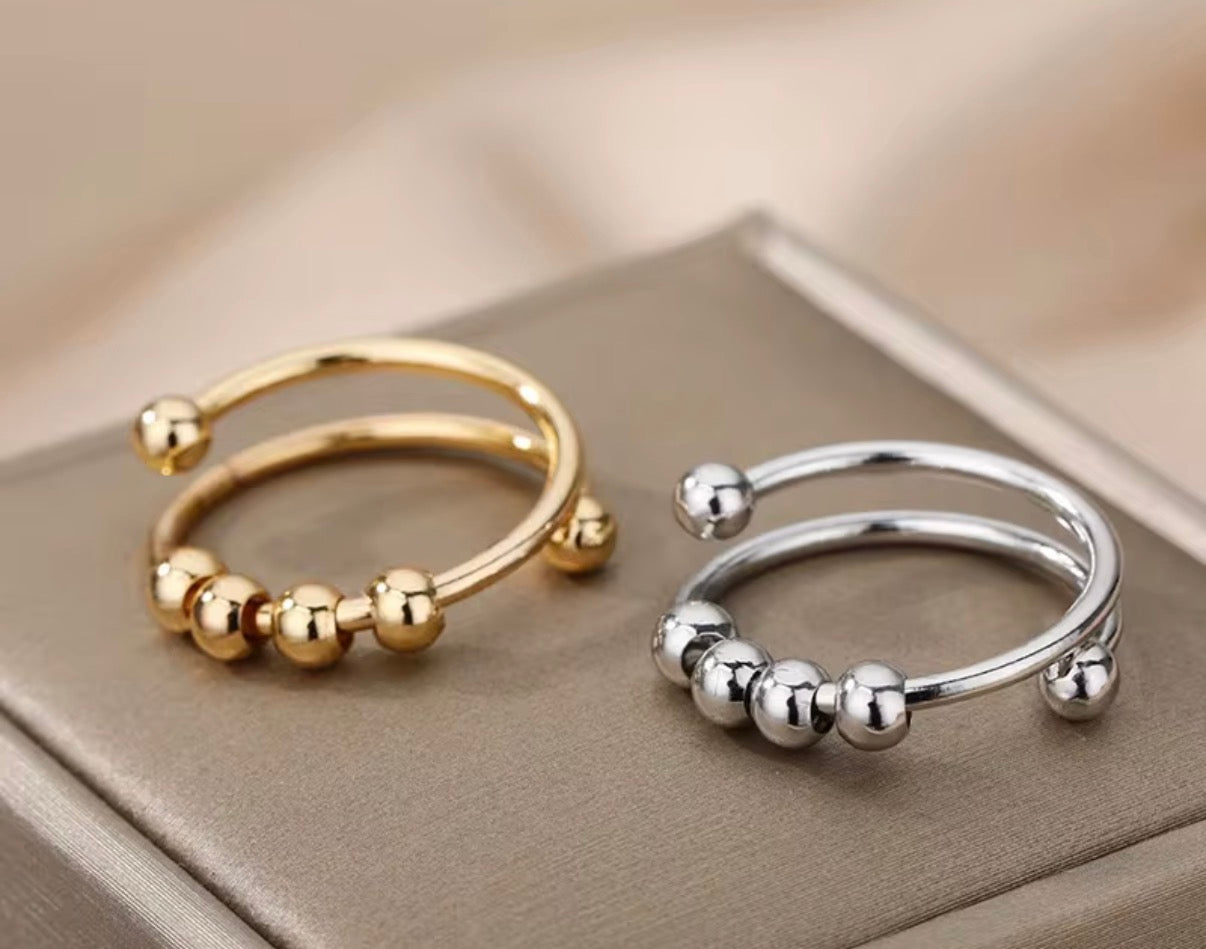 The Classic Serene Ring – Anxiety Relief Spinner Ring