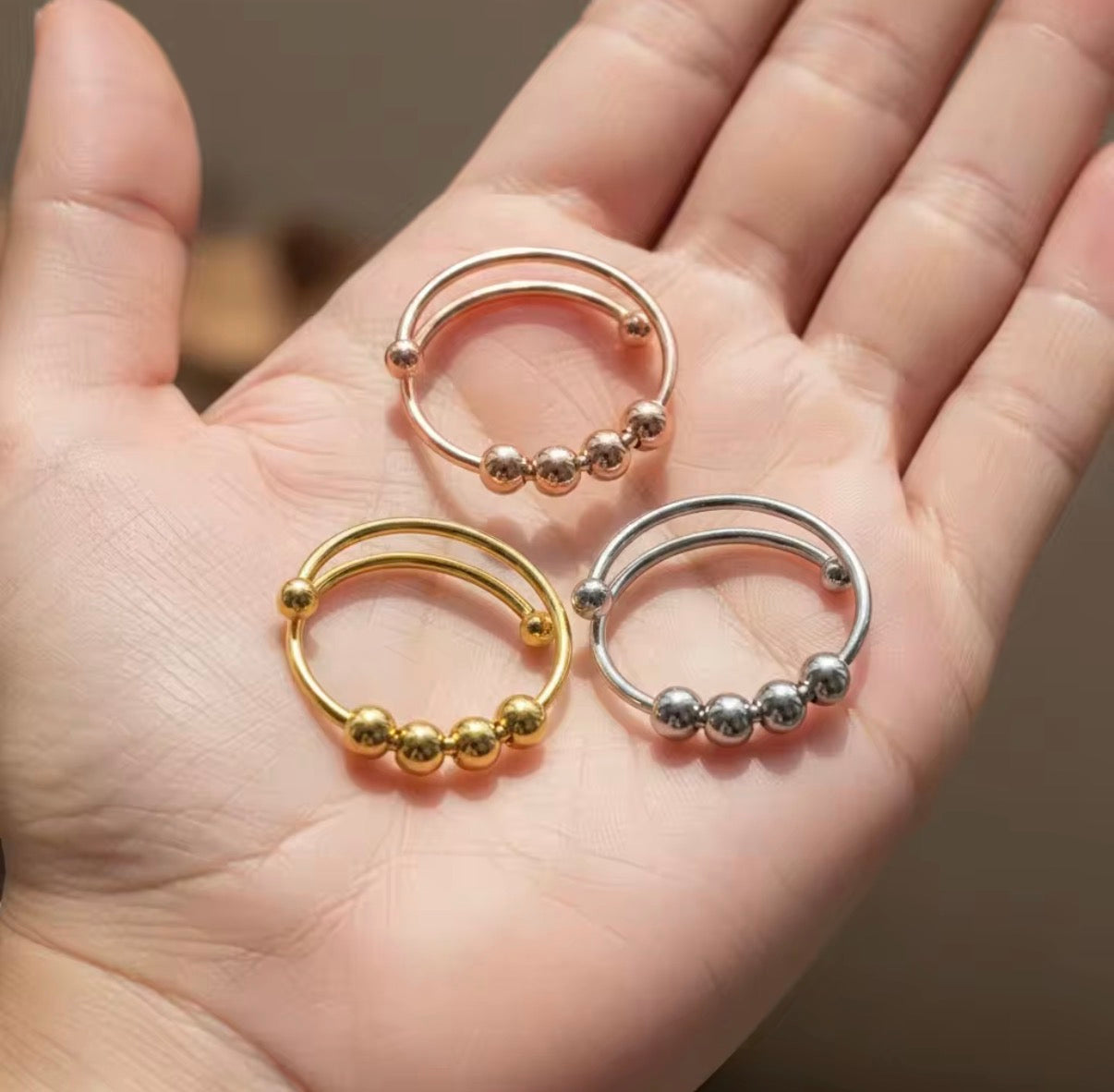 The Classic Serene Ring – Anxiety Relief Spinner Ring