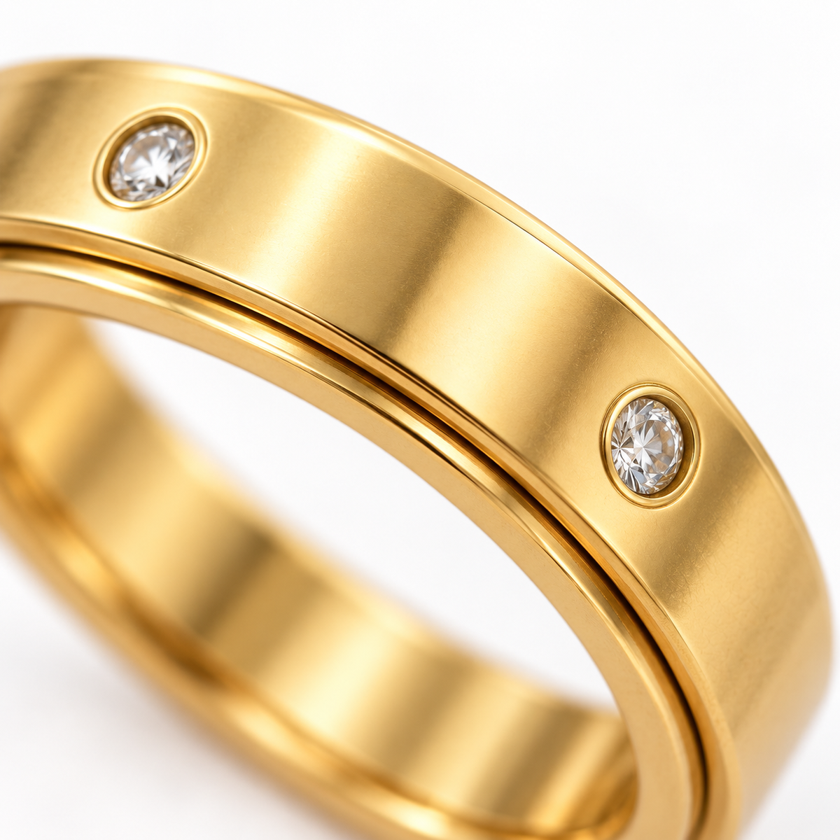 The Orbit Ring fixed inner band and rotating sleeve